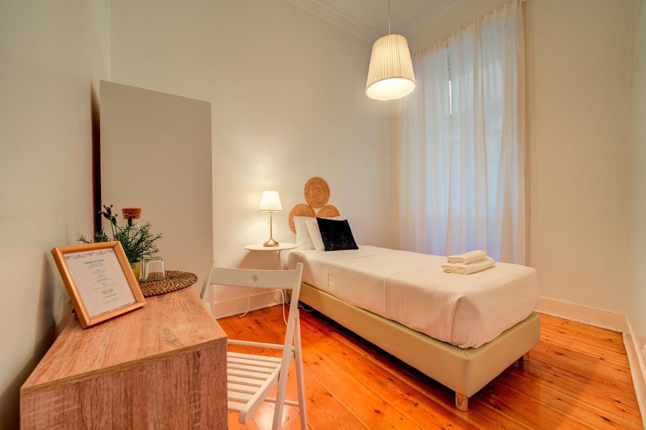 Single Room,1353297940:JPEG